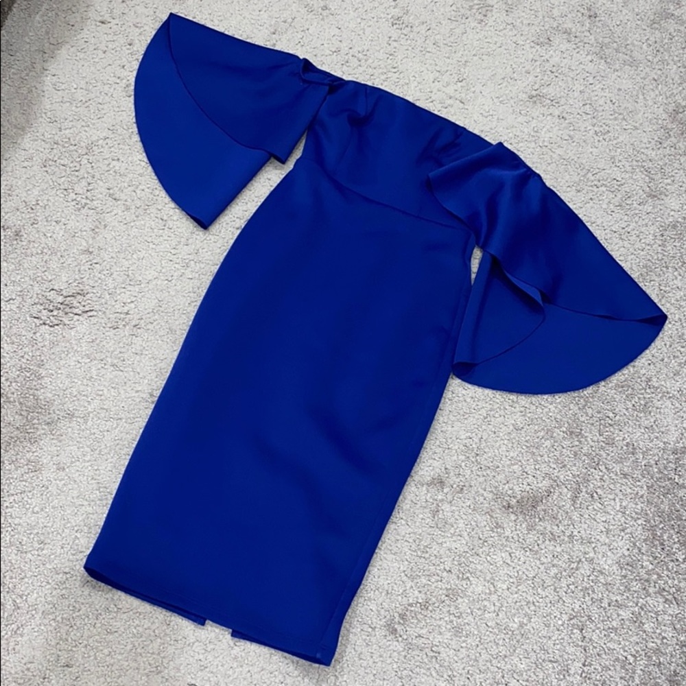 NEVER WORN FORMAL DRESS!